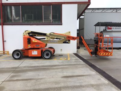 JLG E450AJ