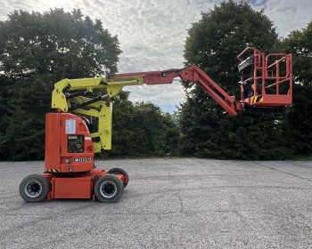 JLG E 300 AJP JLG