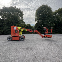 JLG E 300 AJP - 2