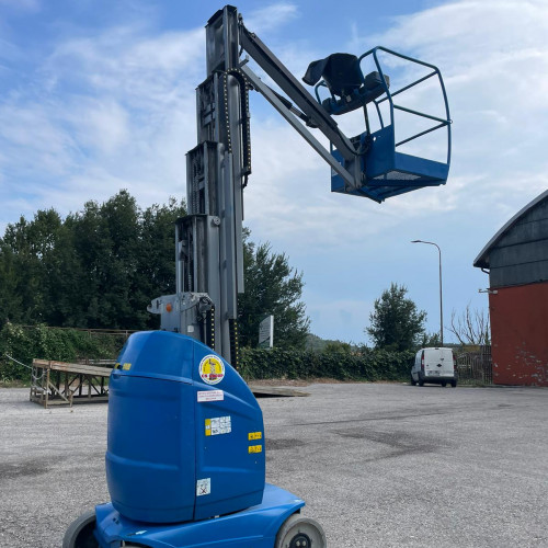 JLG TOUCAN N10E