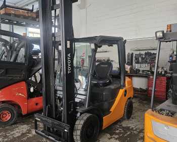 Toyota 02-8FDF25 Toyota