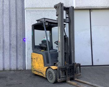 Jungheinrich EFG 215 Jungheinrich