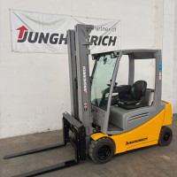 Jungheinrich EFG 320 - 4