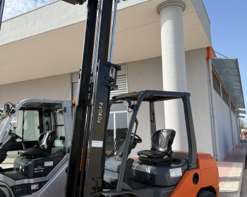 Toyota 8FDF30 Toyota