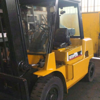 Caterpillar DP40K2 - 1
