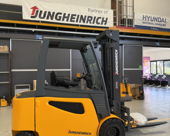Jungheinrich EFG 430 Jungheinrich