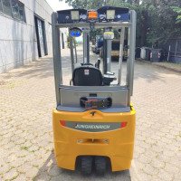 Jungheinrich EFG220 - 3
