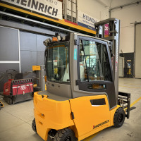 Jungheinrich EFG 320 - 1