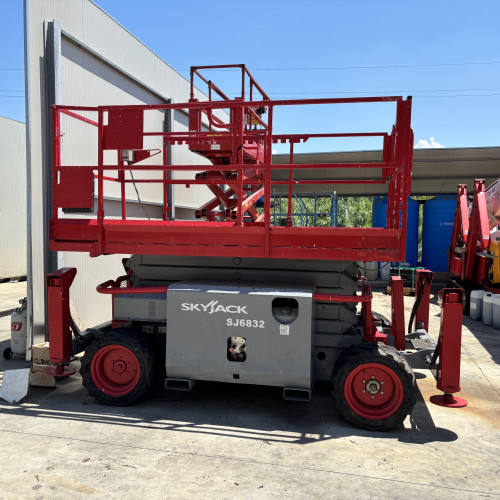 Skyjack SJ6832RT