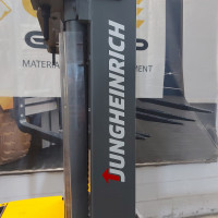 Jungheinrich EJC 220 - 3