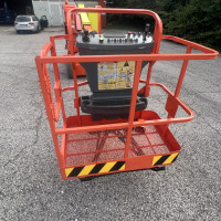 JLG E300AJP - 2