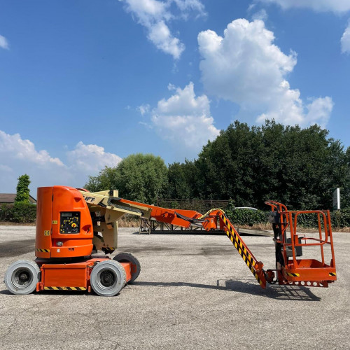 JLG E300AJP