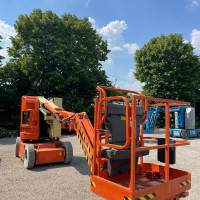 JLG E300AJP - 1