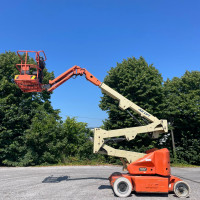 JLG E400AJP - 2