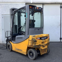 Jungheinrich EFG 320 - 1