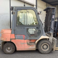 Toyota 7FDF25 - 3