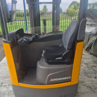 Jungheinrich ETV 214 - 3