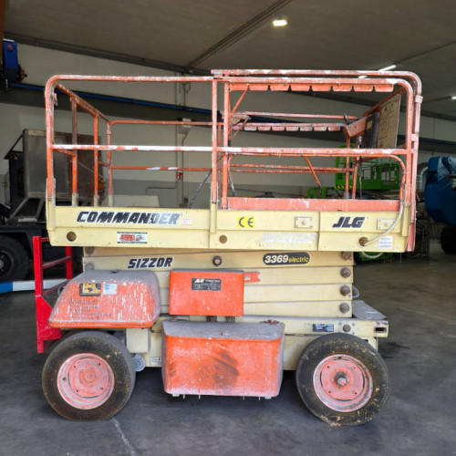 JLG 3369