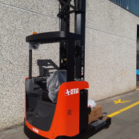 Toyota RRE140B - 1