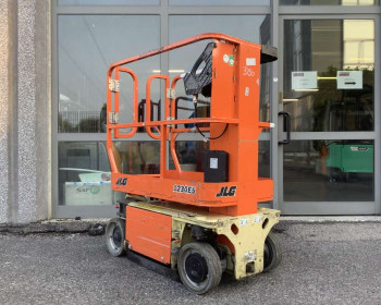 JLG 1230ES JLG