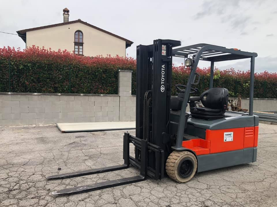 Alloggiamento Toyota 32552-U2260-71 Per Carrello Elevatore 8FGU15 – Usato Buono - Foto 5