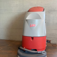 Comac L20 B - 3