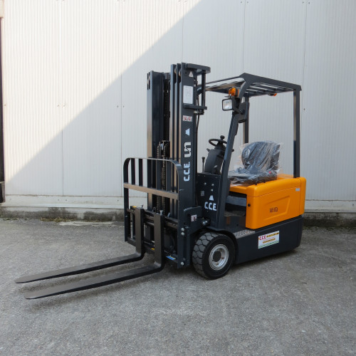 UN Forklift FBT18 AZ2