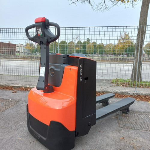 Toyota LWE 160