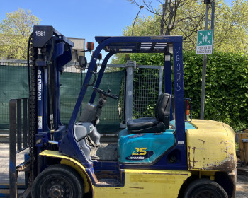 Komatsu FD25T Komatsu