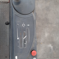Linde V12-02 - 12