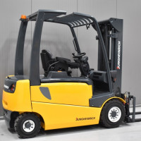 Jungheinrich EFG430 - 1