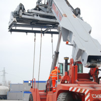 Reachstacker CVS F198H - 8