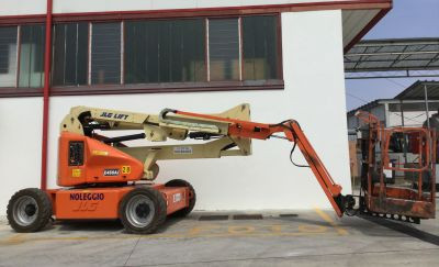 JLG E450AJ