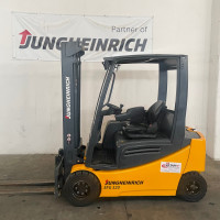 Jungheinrich EFG 320 - 1