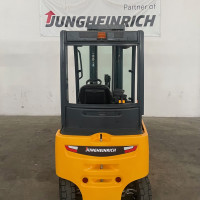 Jungheinrich EFG 320 - 5