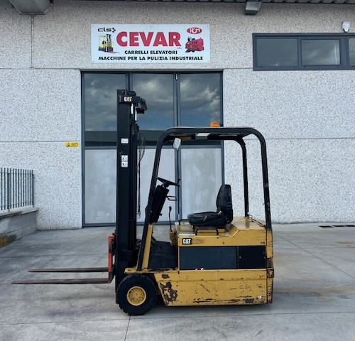 Caterpillar F35