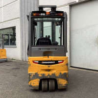 Jungheinrich EFG 215 - 21