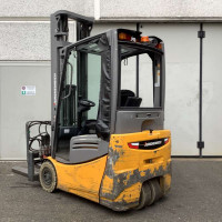 Jungheinrich EFG 215 - 8