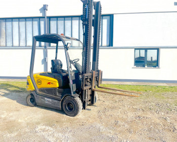 OM XE25 ac OM