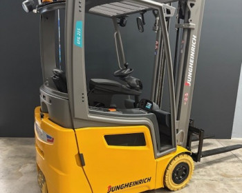 Jungheinrich EFG 215 SP 330ZT Jungheinrich