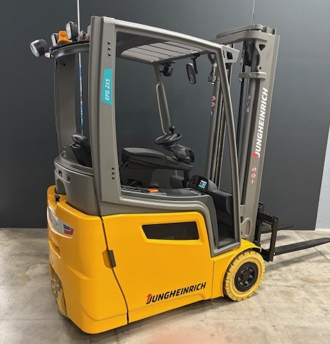 Jungheinrich EFG 215 SP 330ZT