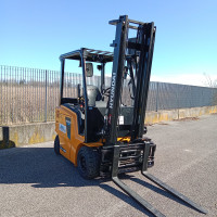 Hyundai 20BE-X - 1