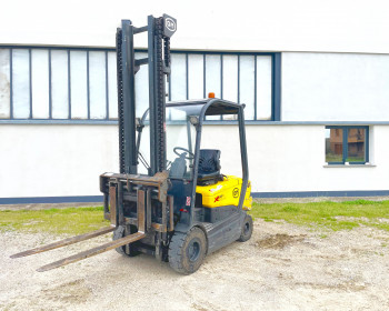 OM XE25AC OM