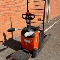 Toyota LPE200 - 3