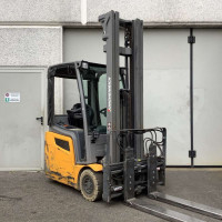 Jungheinrich EFG 215 - 4