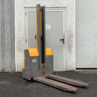 Jungheinrich EMC 110 - 10