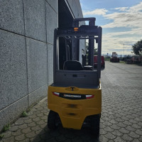 Jungheinrich EFG 320 - 3