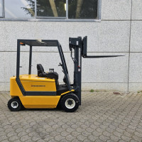 Jungheinrich VAC 30 - 1