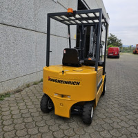 Jungheinrich VAC 30 - 3