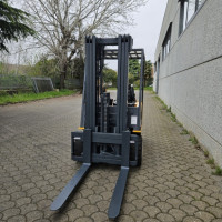 Jungheinrich VAC 30 - 4